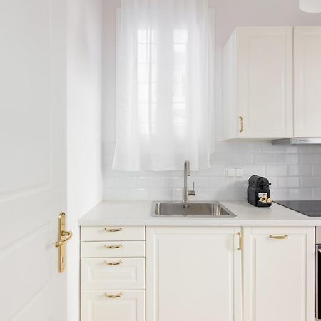 Great House W/ Private Parking Appartement Athene Buitenkant foto